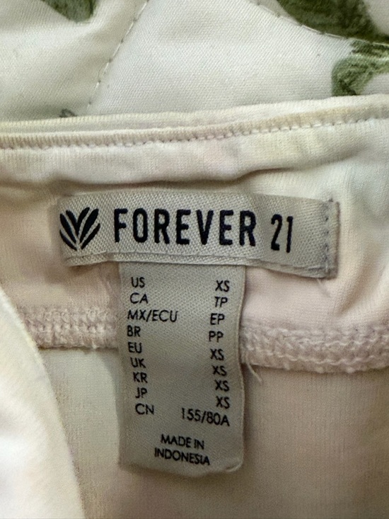 Spring Gym BUNDLE of 9🌸🎀 shorts & sports bras forever 21 - Picture 11 of 12